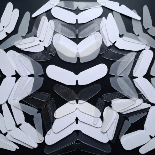 Bướm cổ nhựa tái chế