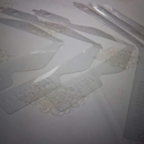 Khoanh cổ nhựa dạng cong - Khoanh hình V